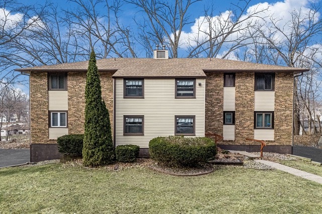 23 Cherry Hill Court #124, Hampton, IL