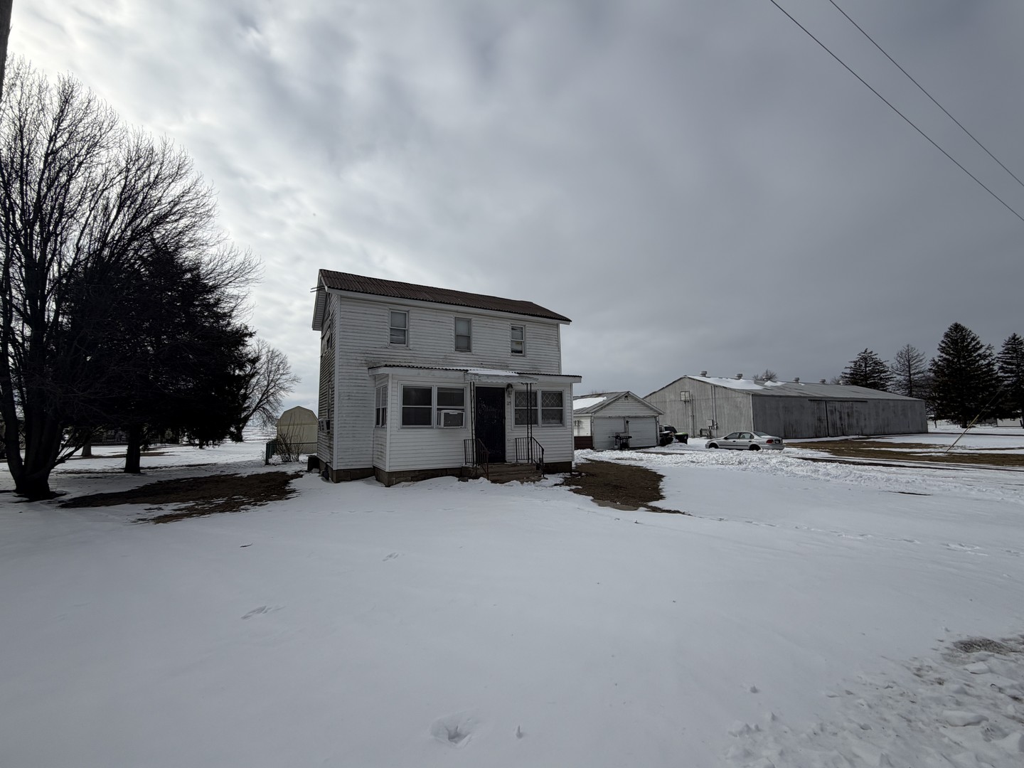 215 Grove Street, Weldon, IL