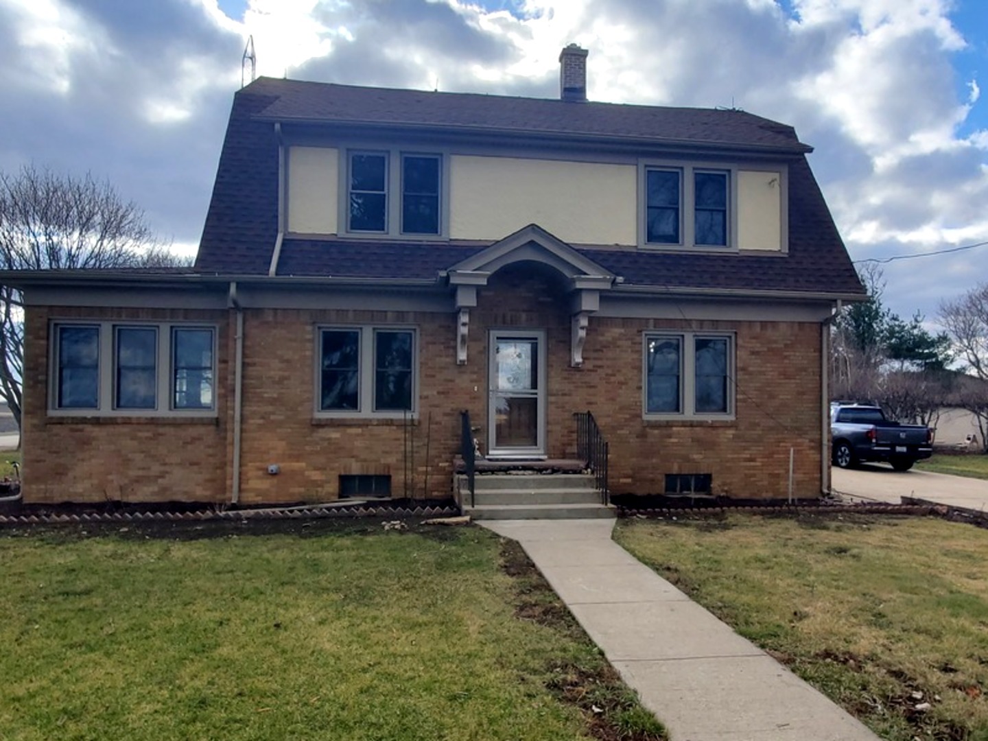 310 Genoa Road, Genoa, IL