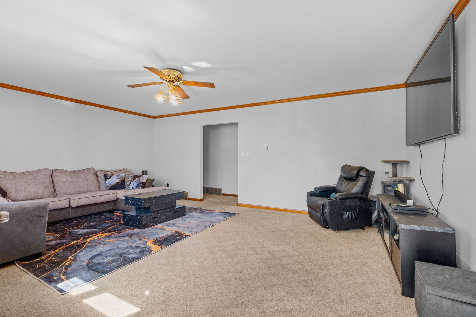 29 W Oak Street, Piper City, IL