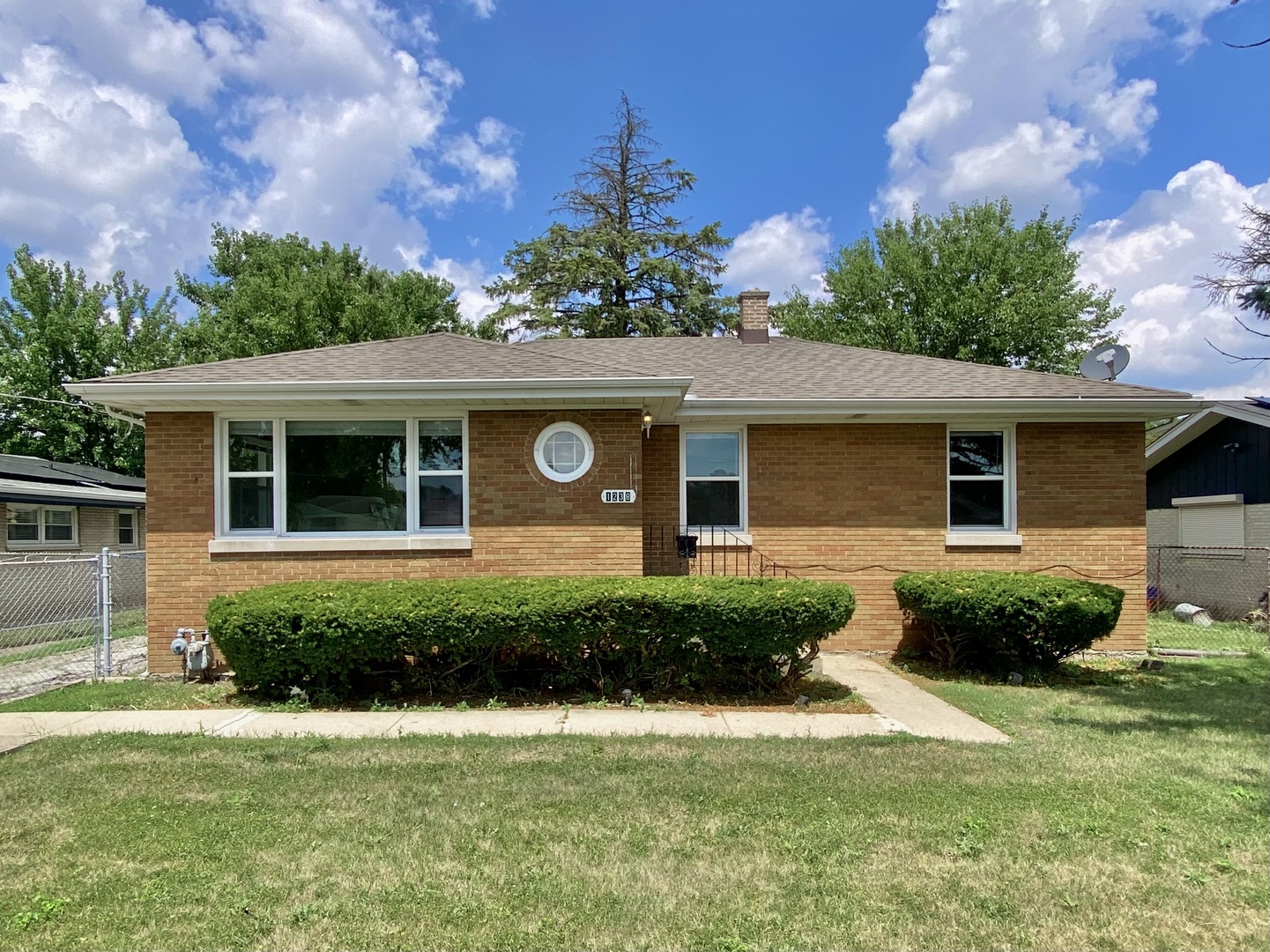 1238 E 166th Street, South Holland, IL