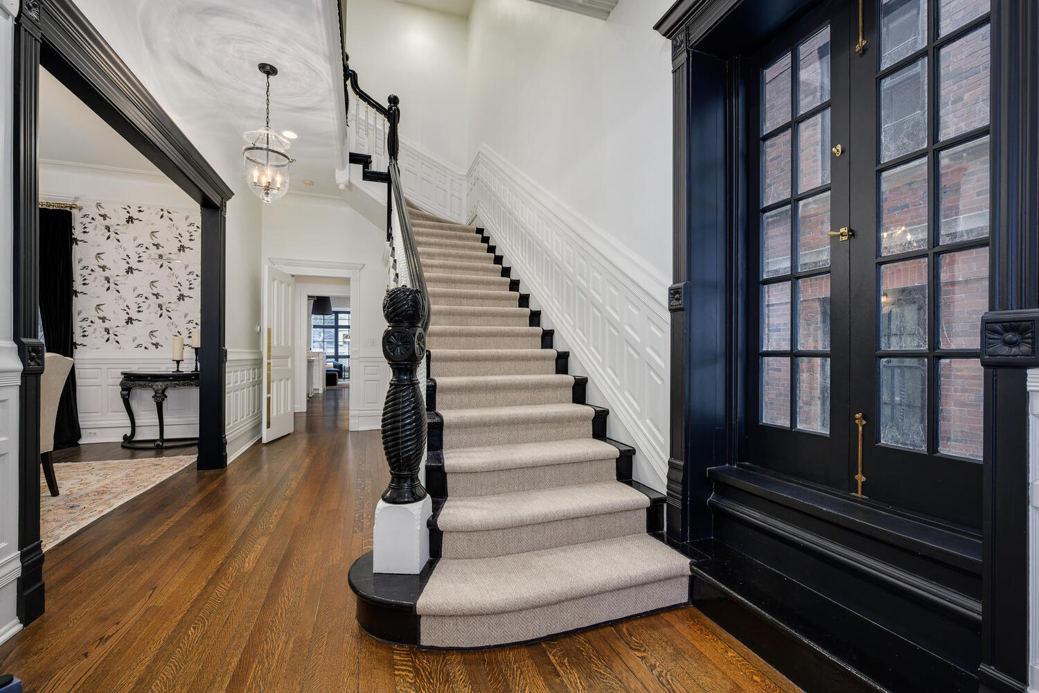 75 E ELM Street, Chicago, IL