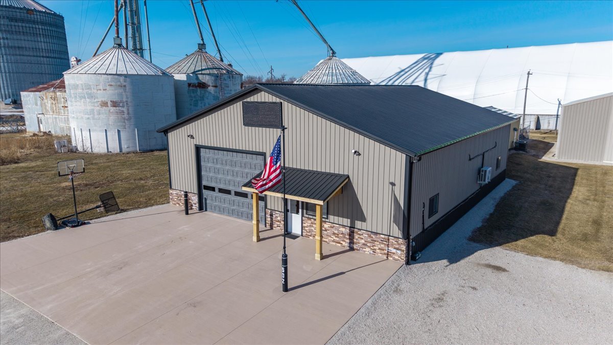 502 Eastern Drive, Gridley, IL