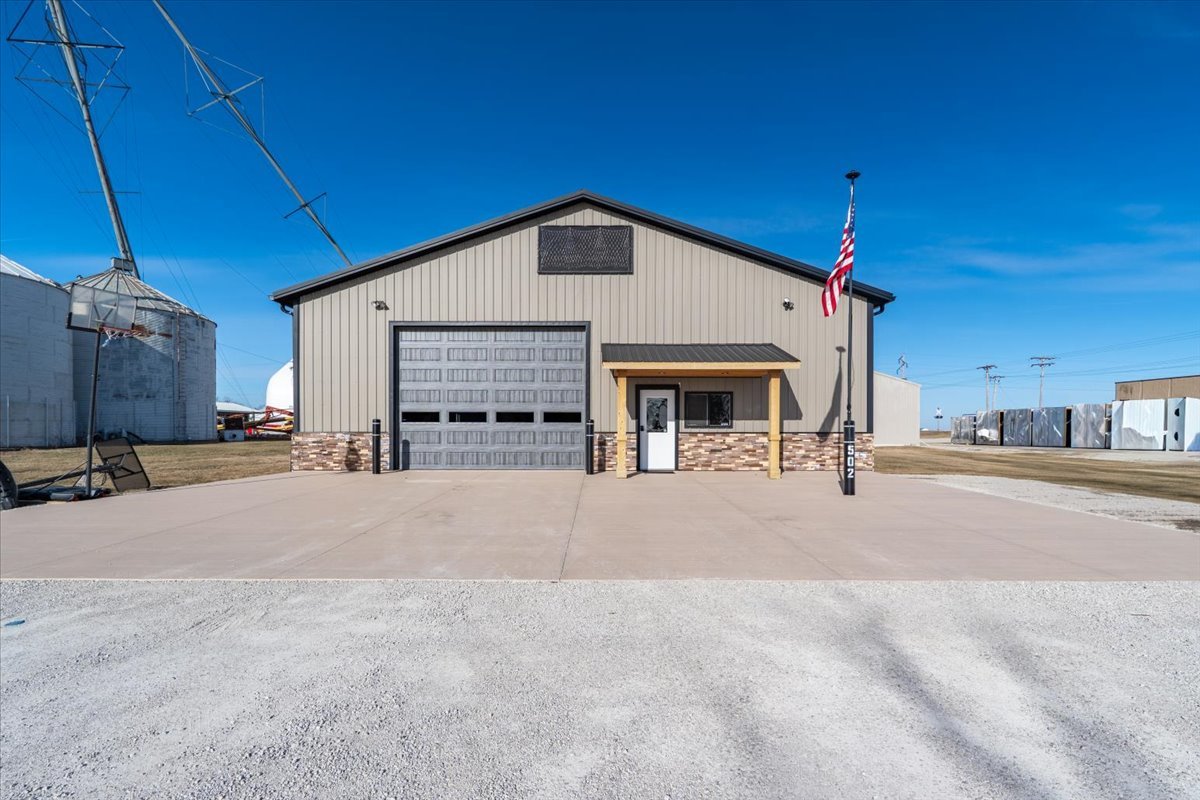 502 Eastern Drive, Gridley, IL