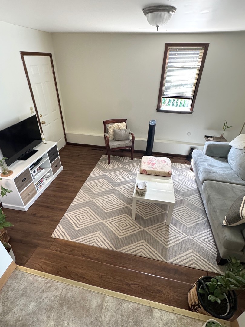 726 S Jefferson Street, Woodstock, IL