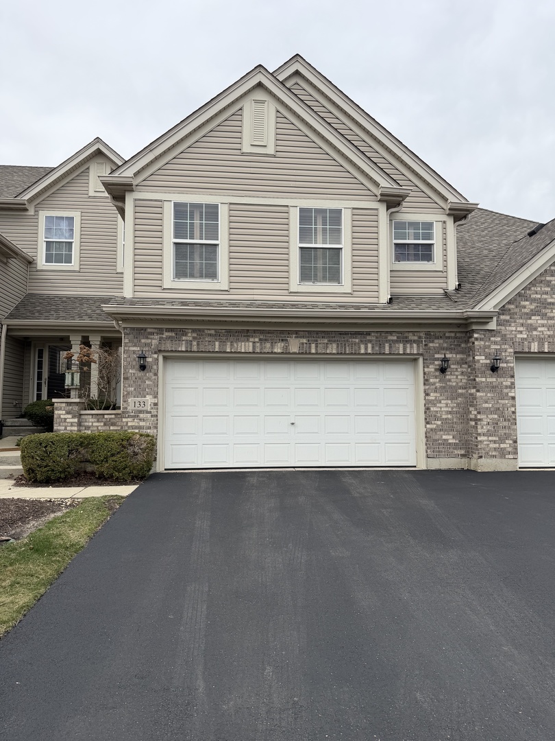 133 River Mist Drive, Oswego, IL