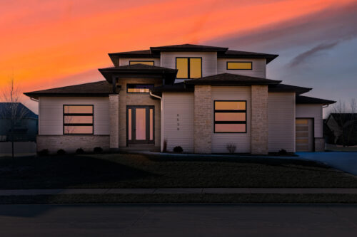 6638 Pelican Street, Bettendorf, IA