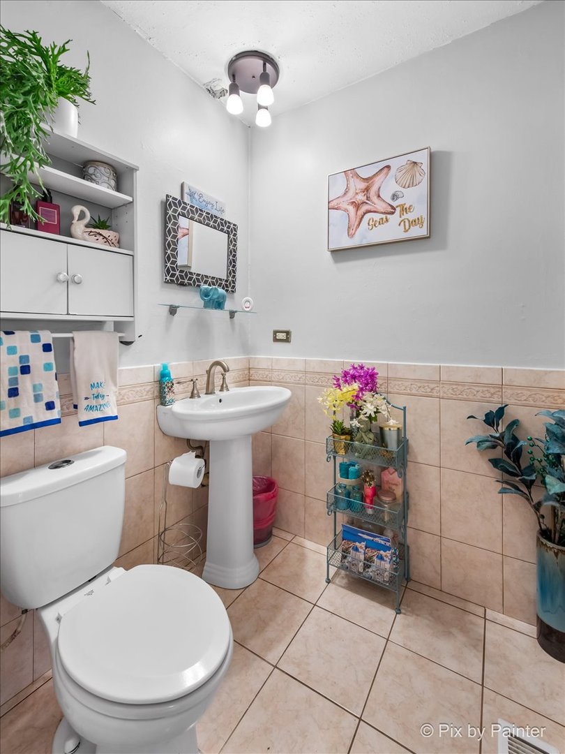 712 Scarbrough Circle #712, Hoffman Estates, IL