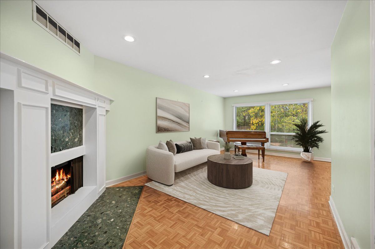 1918 Wilmette Avenue #B, Wilmette, IL