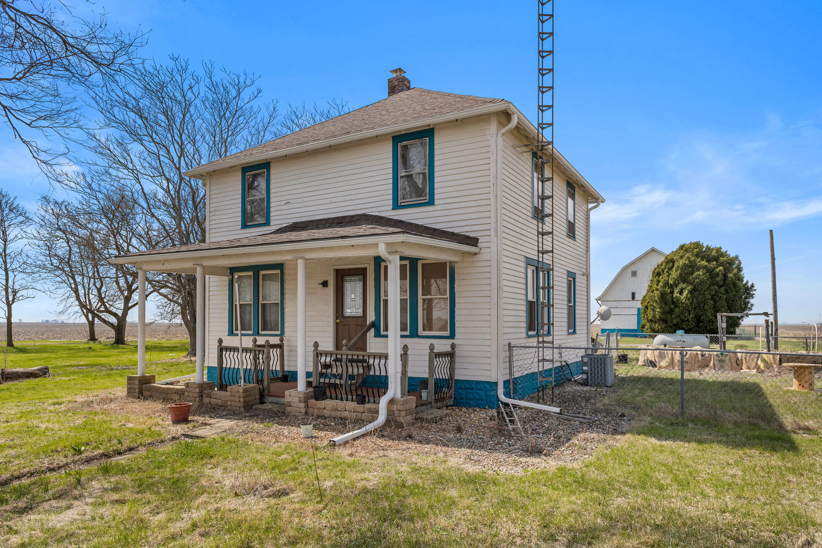 3147 County Road 400 E, Fisher, IL