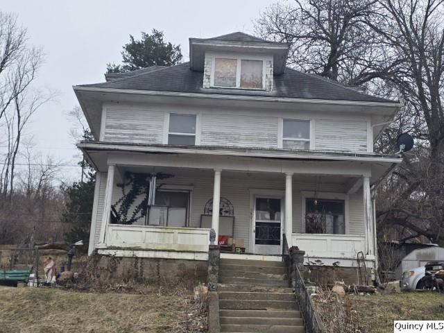 390 W 4th Street, Dallas City, IL