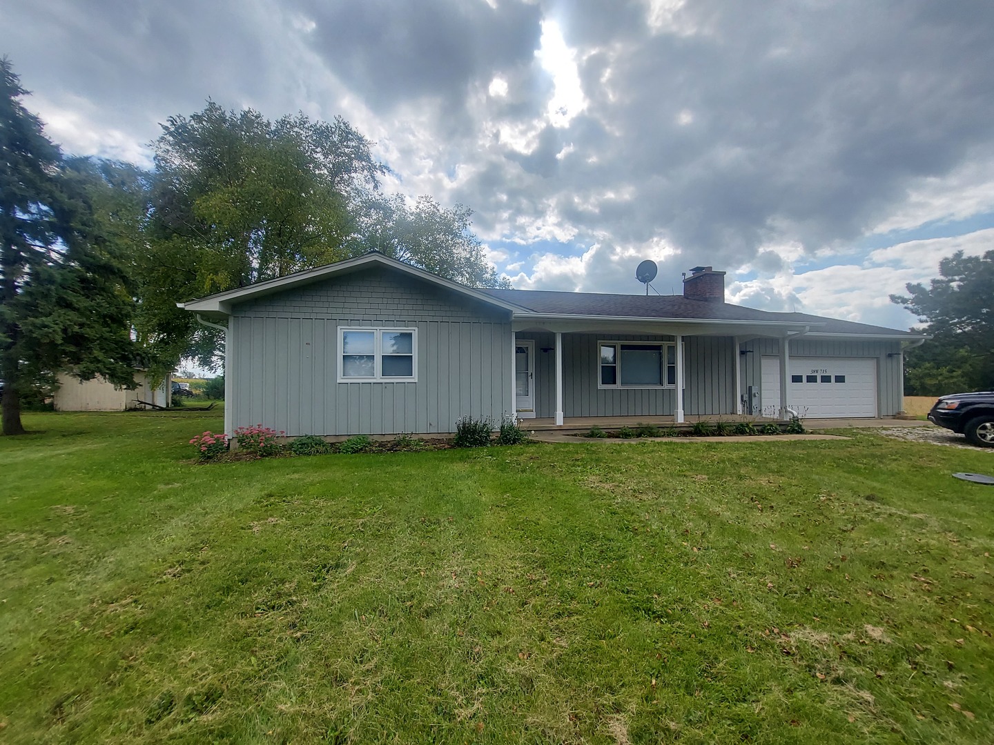 38w715 Huntley Road, West Dundee, IL