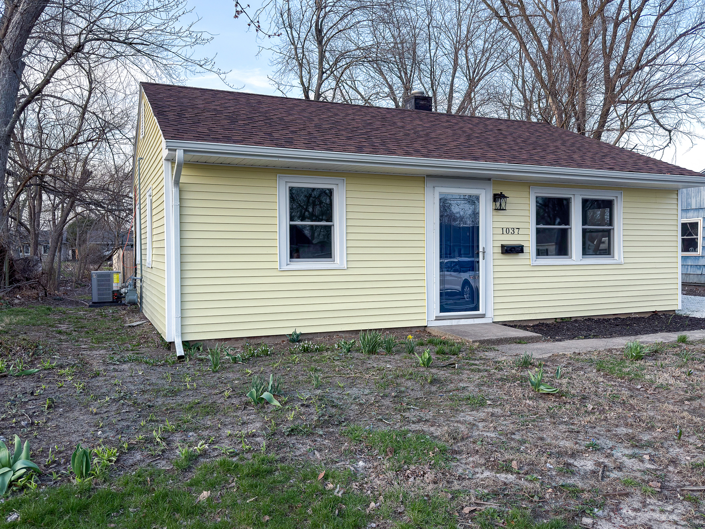 1037 Eastview Drive, Rantoul, IL