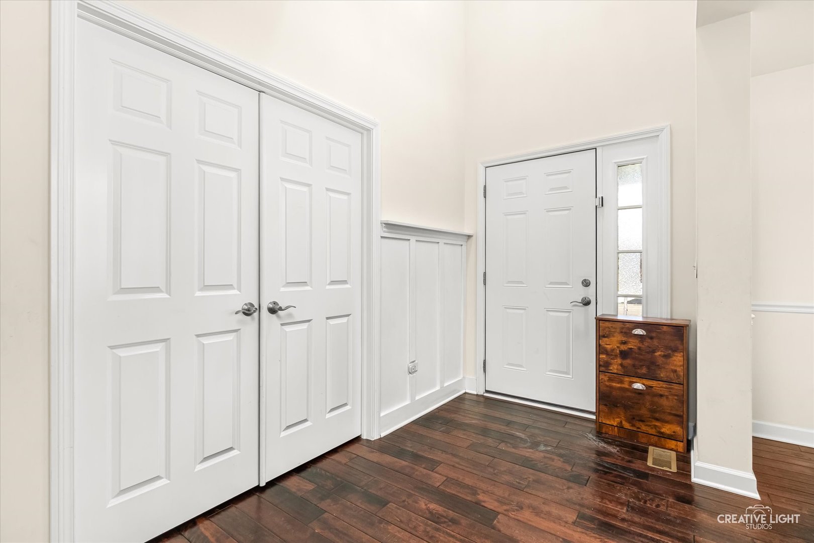 200 Redding Court, Oswego, IL