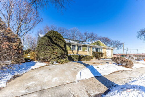 908 E Central Road, Mount Prospect, IL