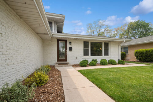 1222 Hillview Drive, Lemont, IL
