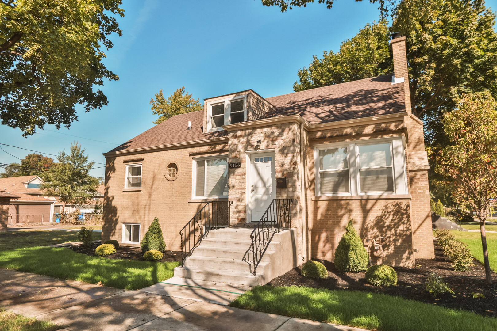 9156 S Colfax Avenue, Chicago, IL