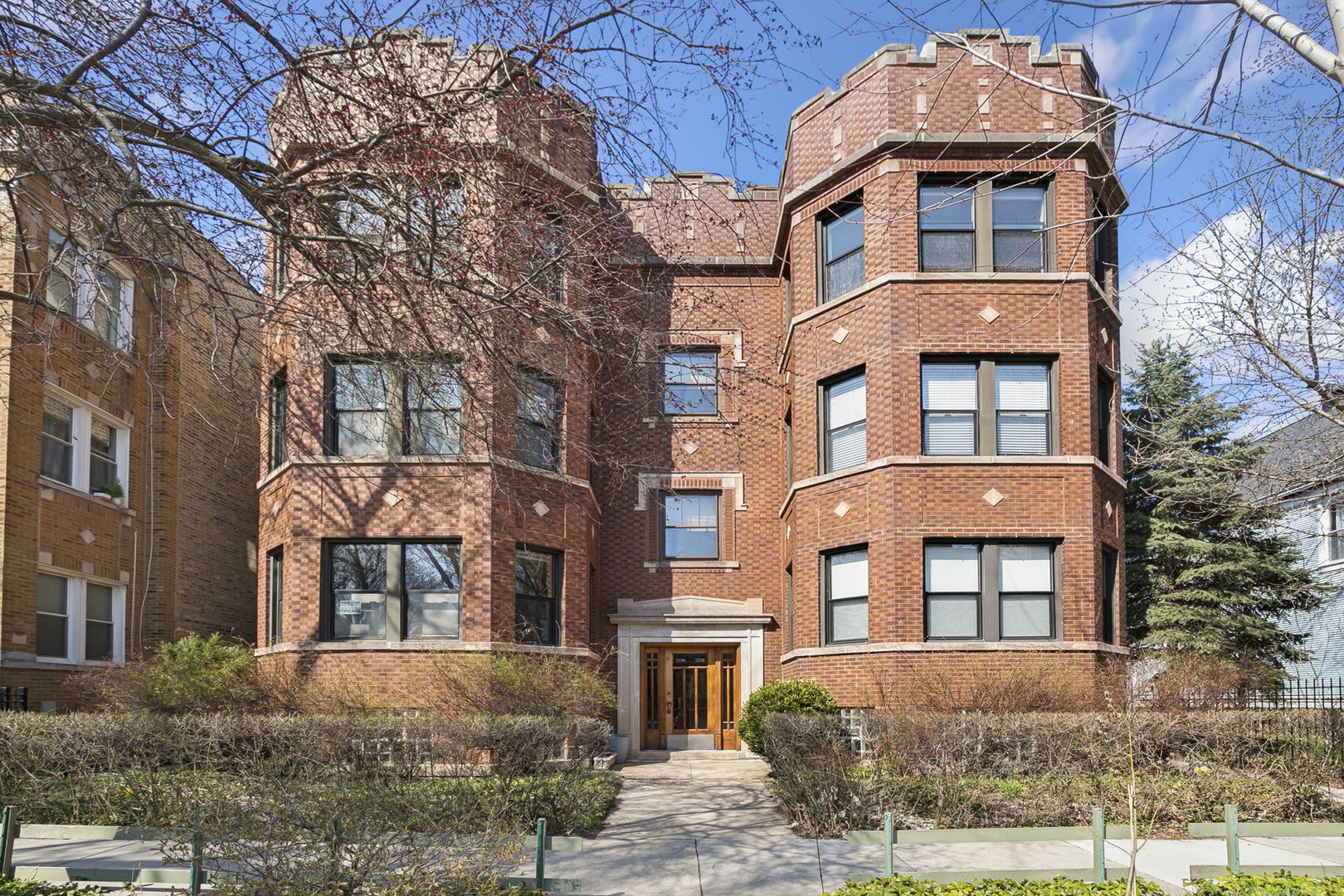 2530 W Winnemac Avenue #3W, Chicago, IL