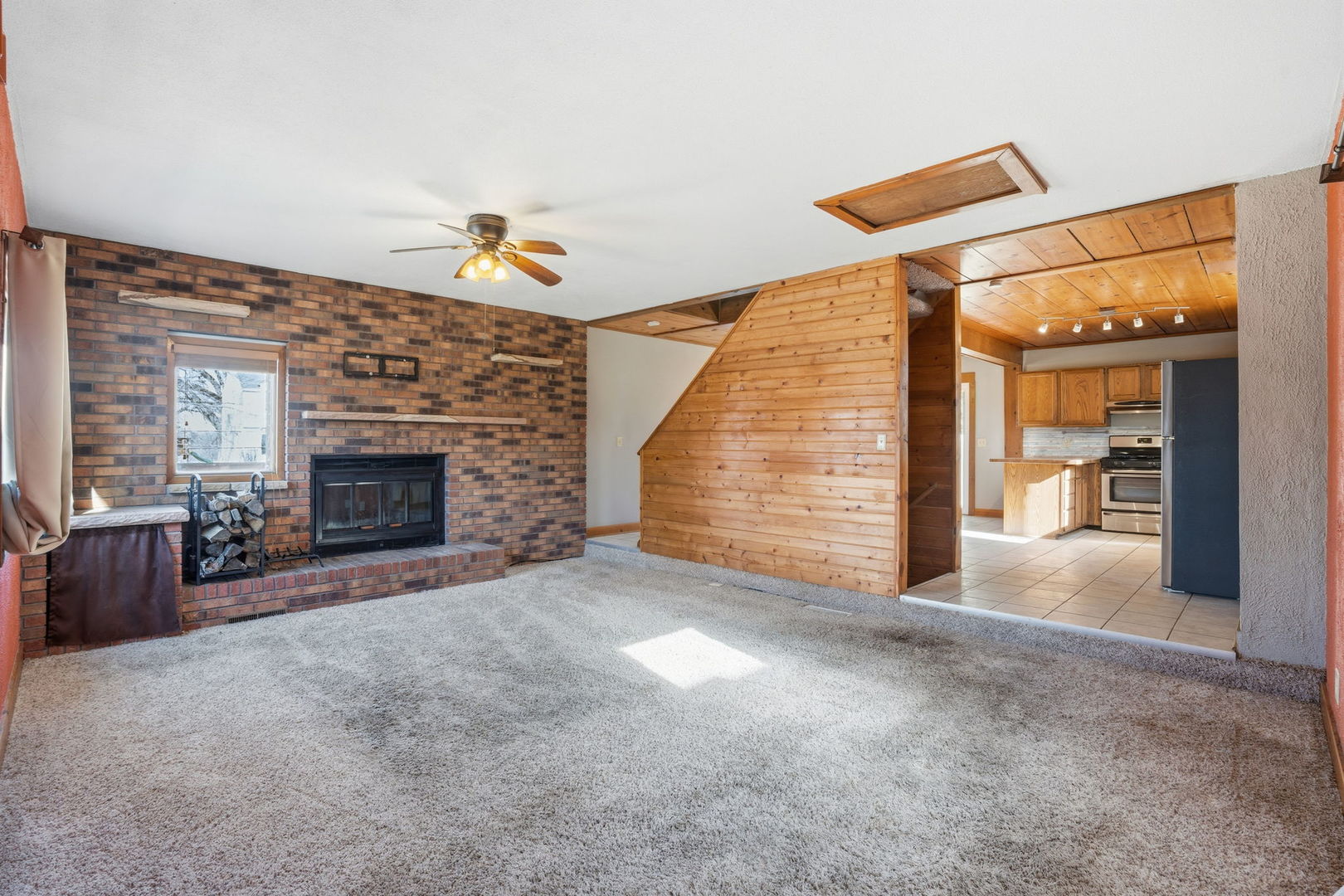 2137 Vine Street, Davenport, IA