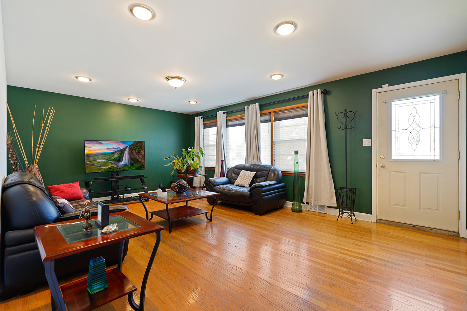 913 E 162nd Place, South Holland, IL