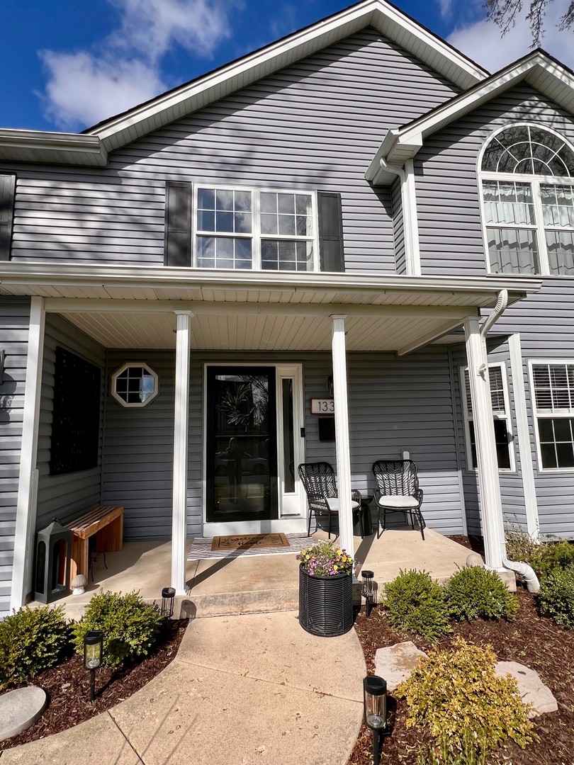 1331 S 7th Street, St. Charles, IL