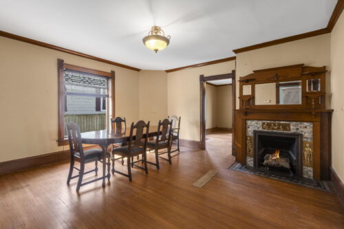319 W South Street, Woodstock, IL
