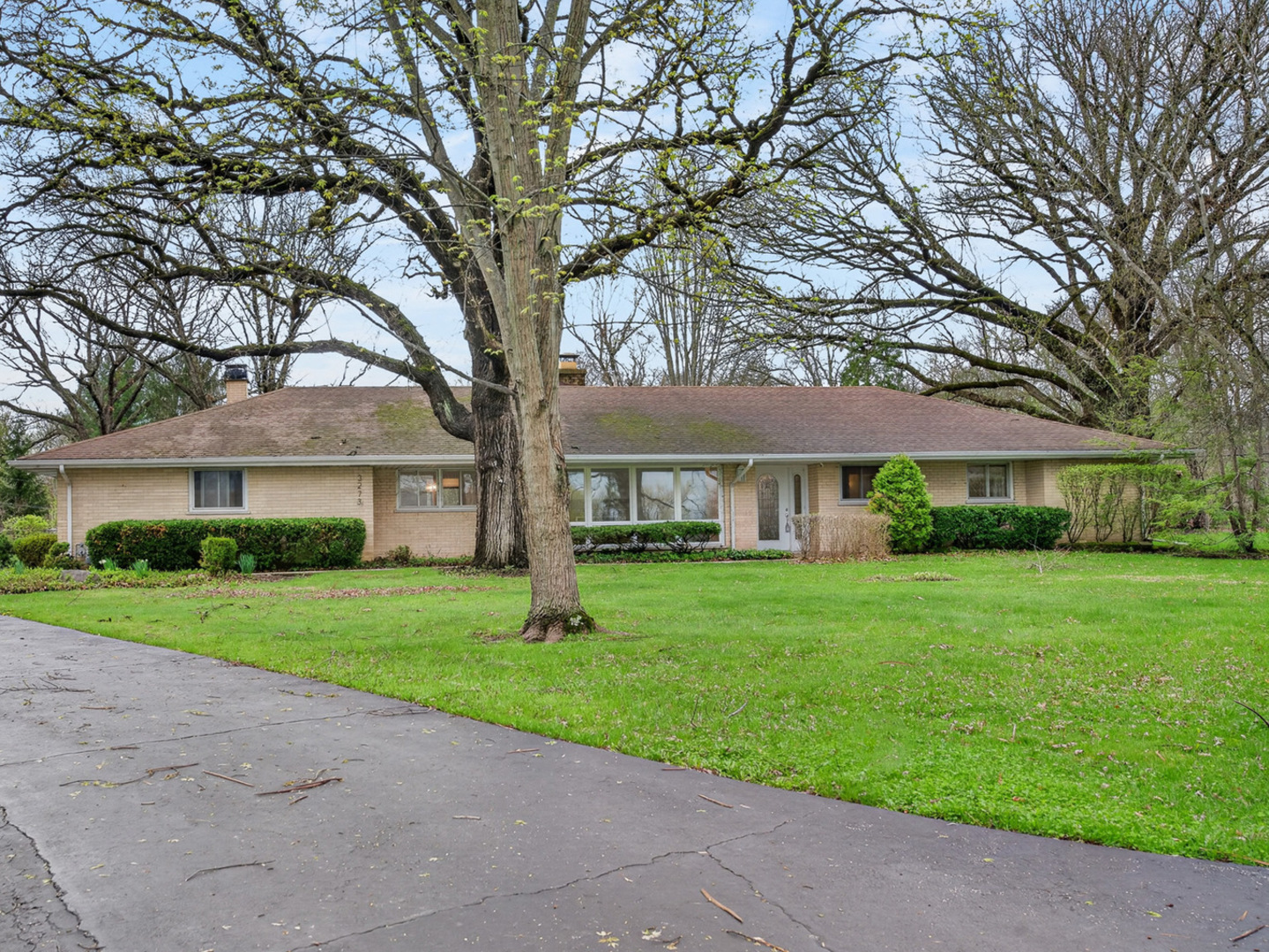 3273 Merrimac Lane, Long Grove, IL