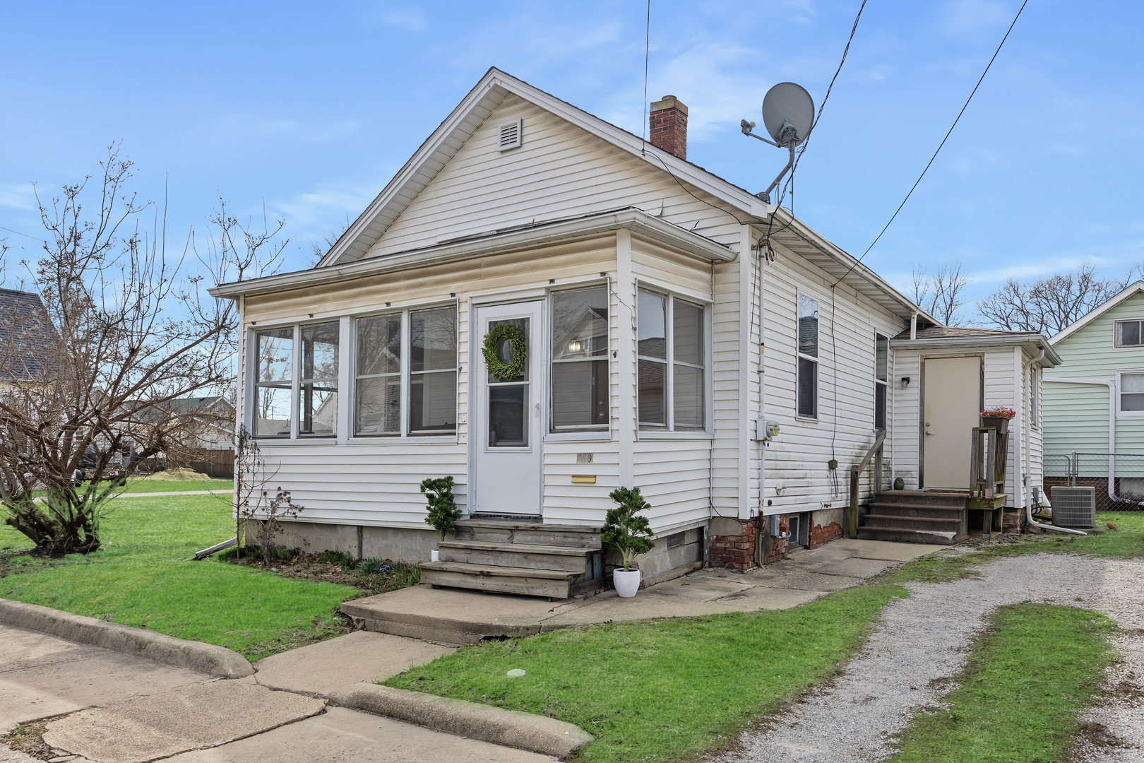 910 N Mason Street, Bloomington, IL