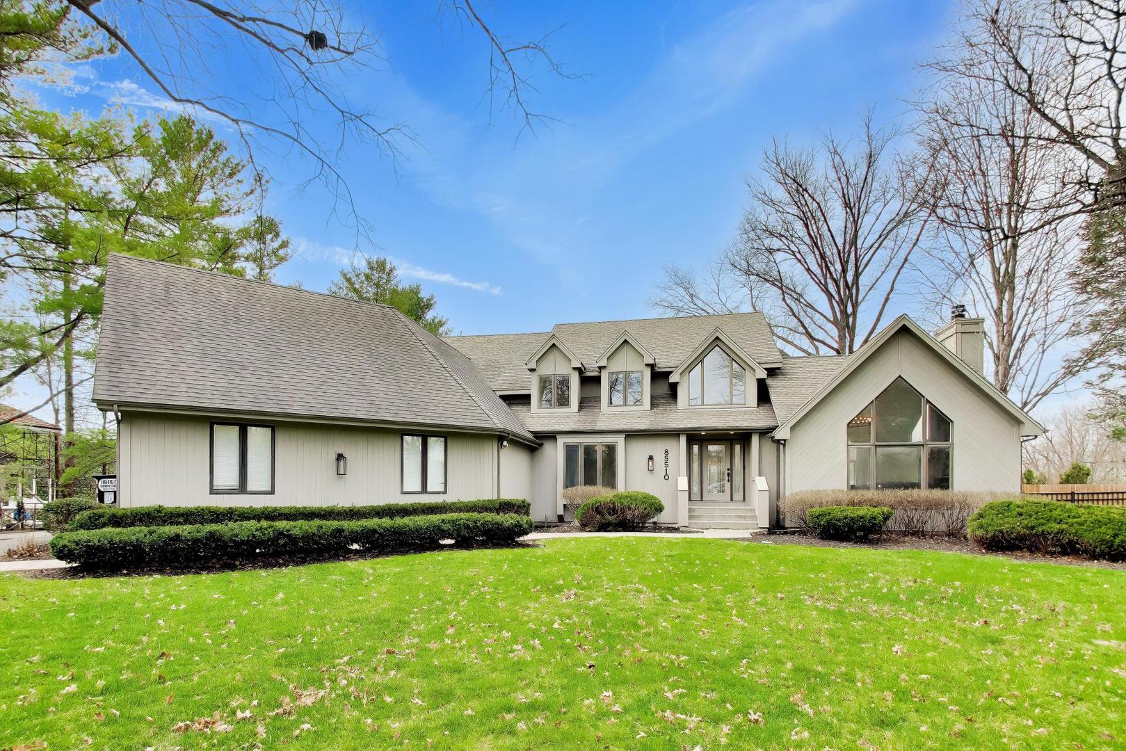 8S510 Oxford Lane, Naperville, IL