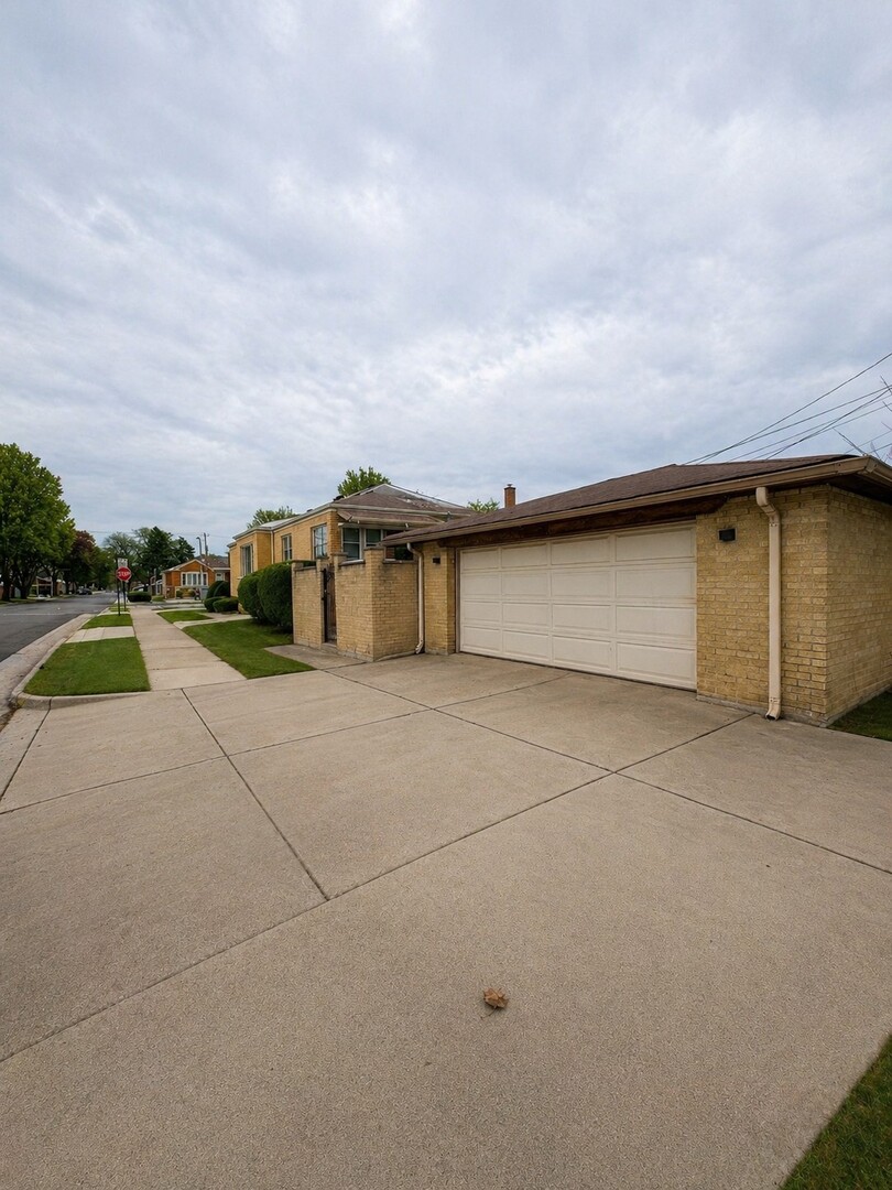 8800 S Merrill Avenue, Chicago, IL