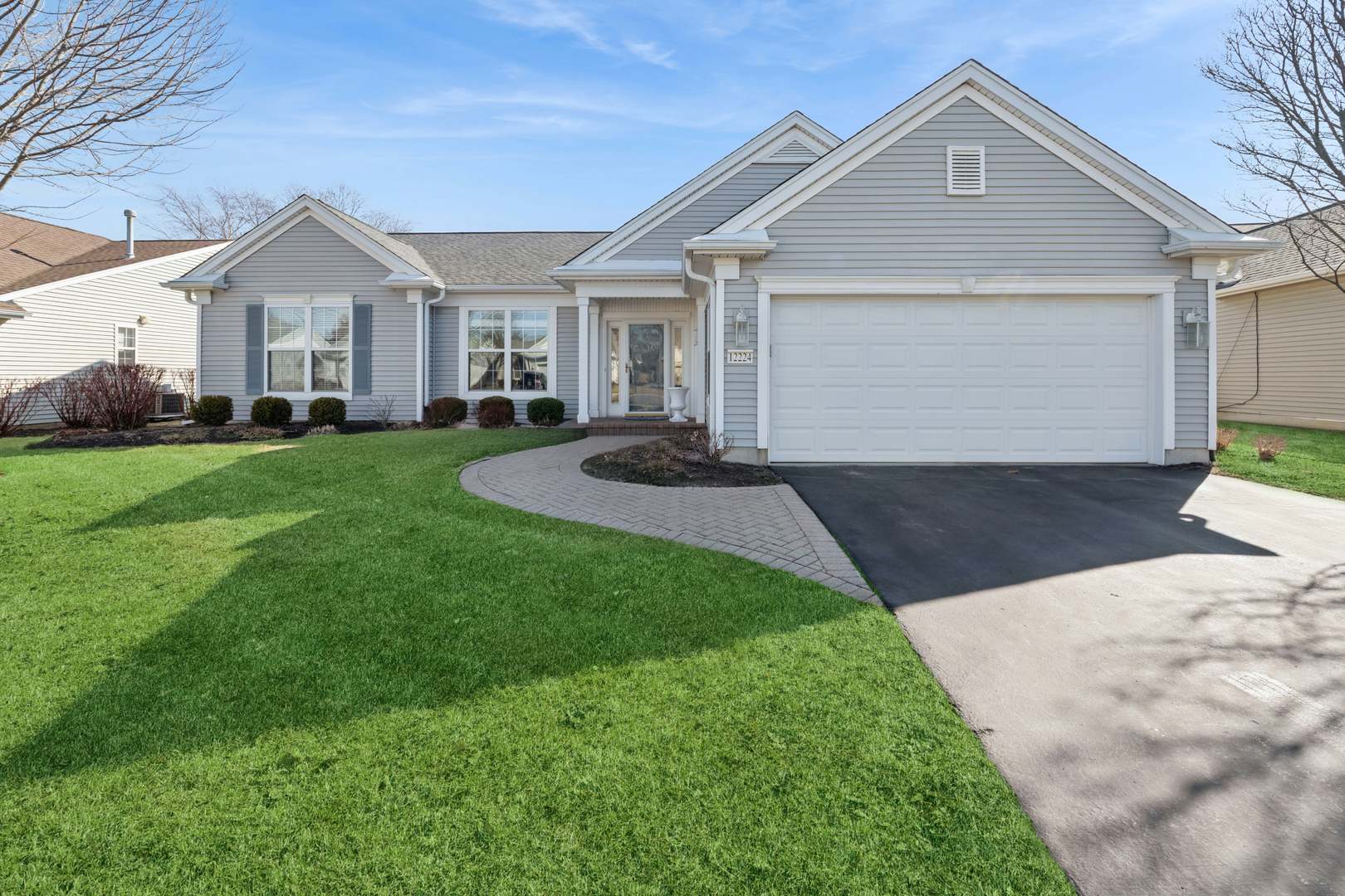 12224 Arlington Drive, Huntley, IL