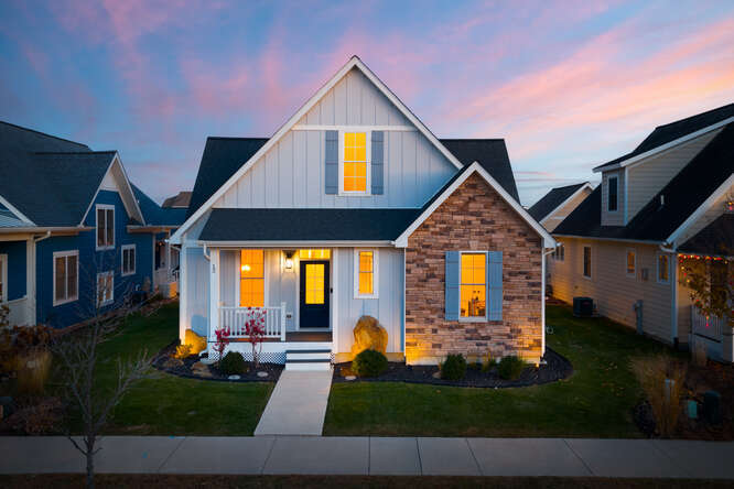 12 Cottage Green, Ottawa, IL