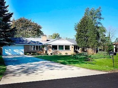 3336 Overland Pass, Northbrook, IL