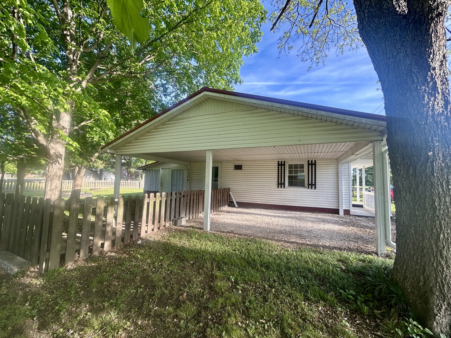 3143 Old Marion Road, Metropolis, IL