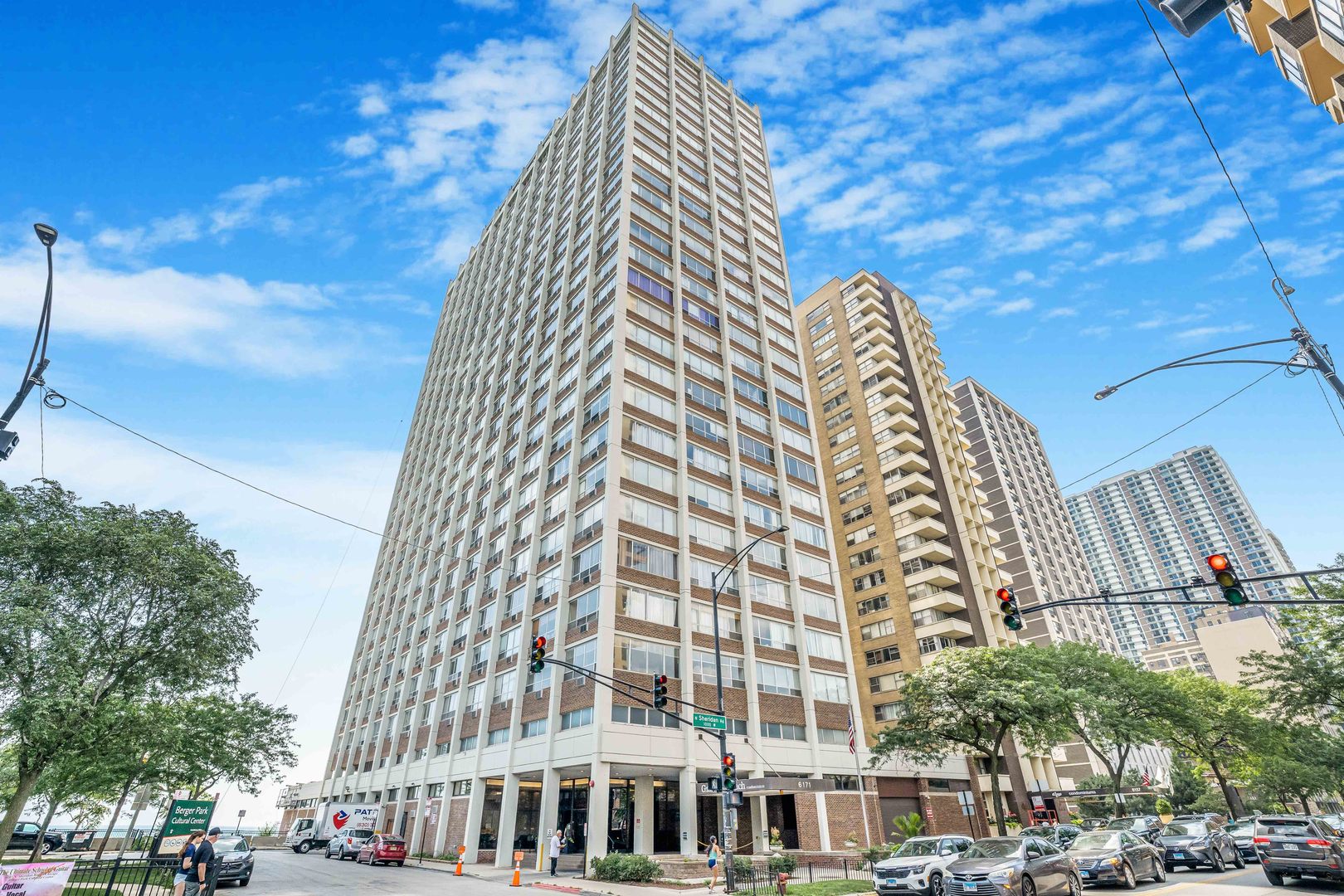6171 N Sheridan Road #1804, Chicago, IL