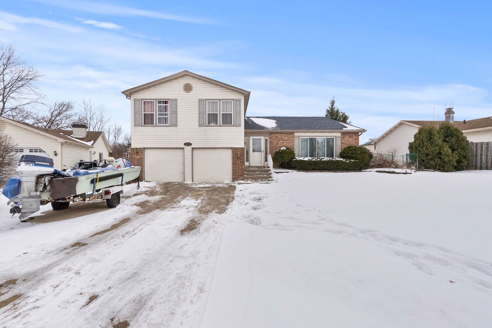 1767 Hemlock Drive, Glendale Heights, IL