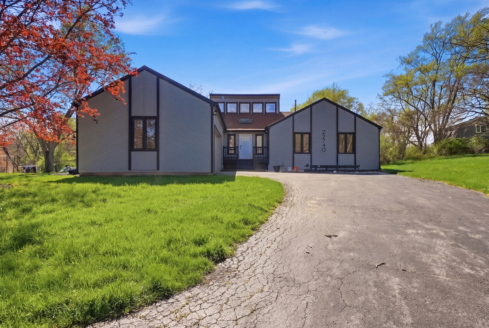 22740 Frederick Road, Steger, IL