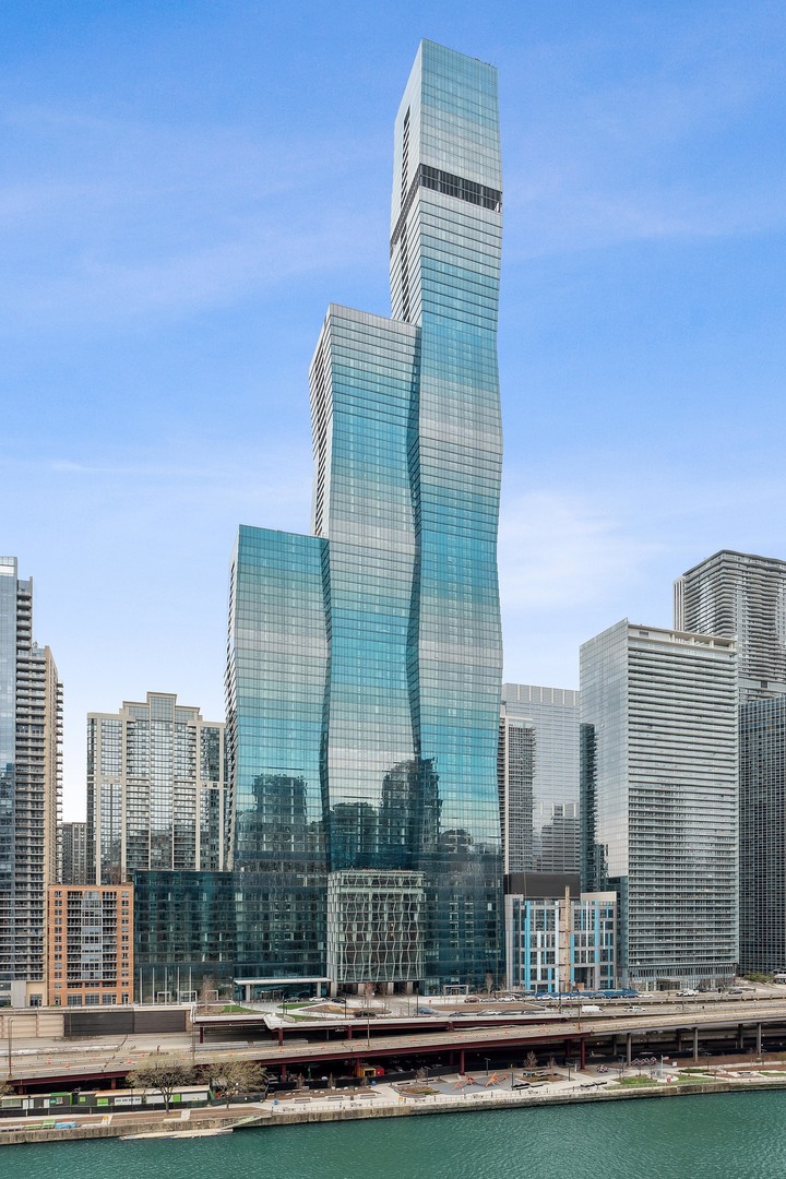 363 E Wacker Drive #1906, Chicago, IL