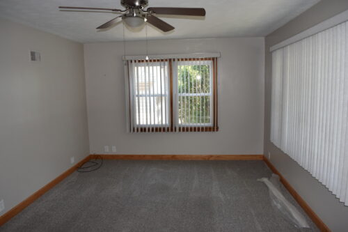 211 N Monroe Street, Flanagan, IL