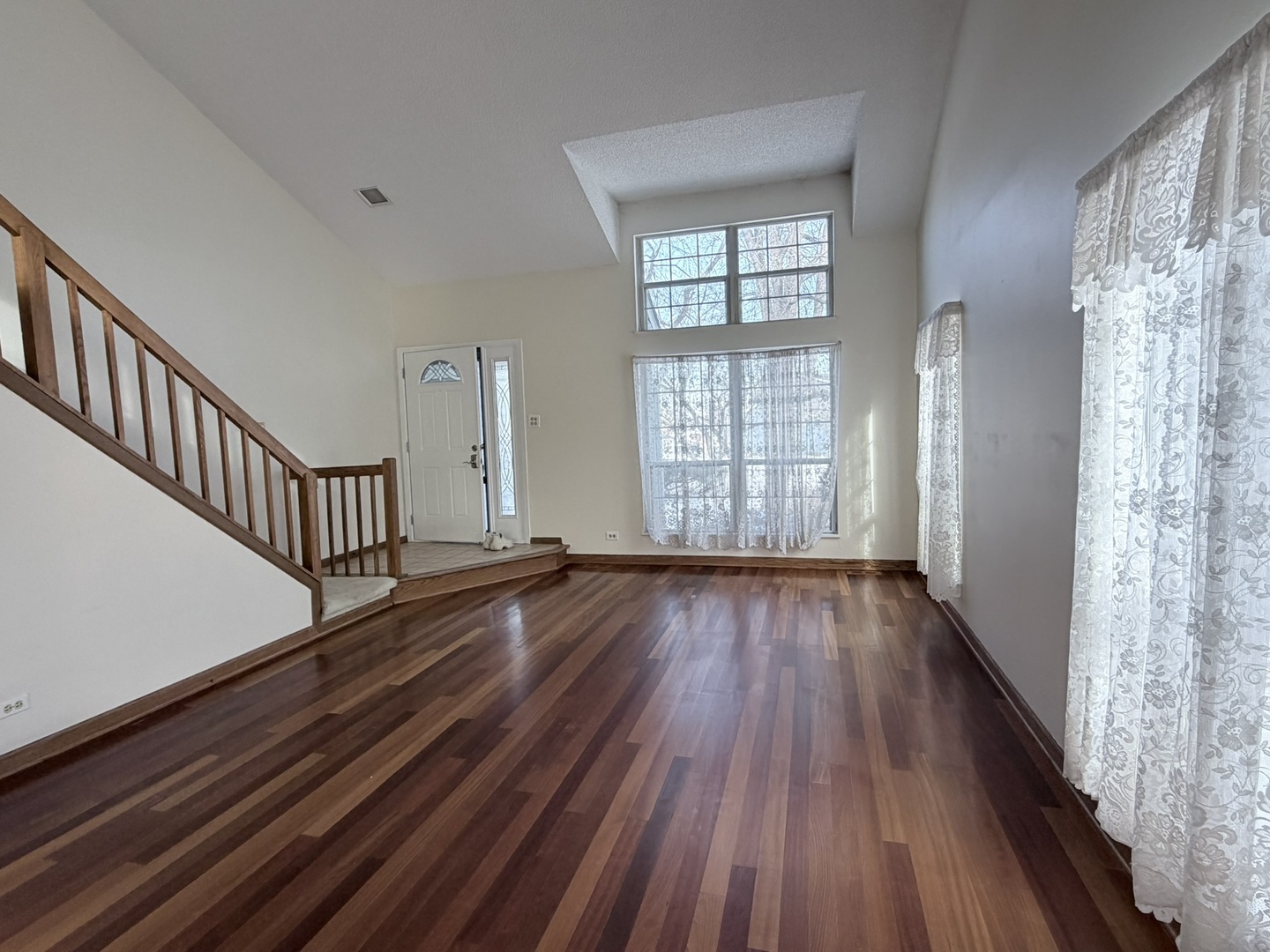 1817 Altoona Court, Schaumburg, IL