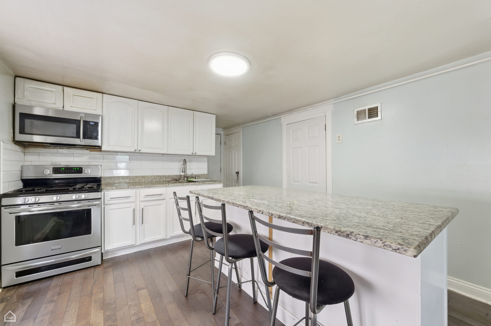 4026 N Kimball Avenue, Chicago, IL