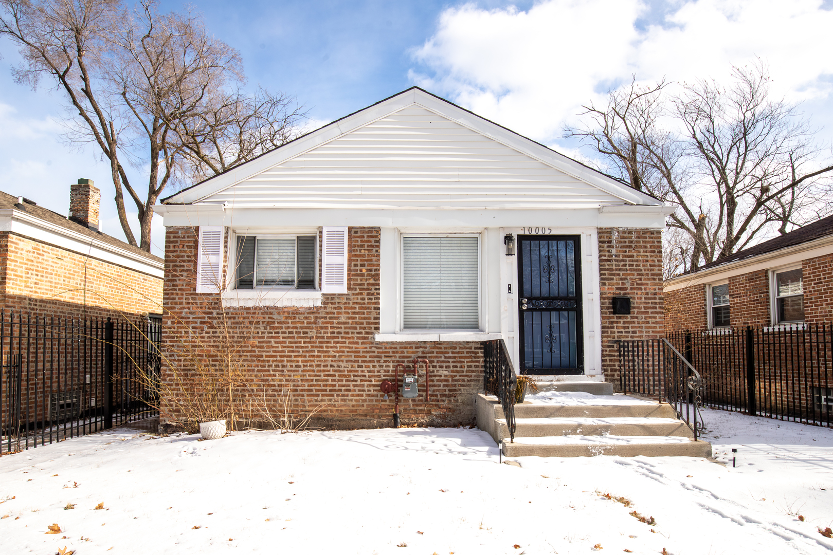 10005 S Calhoun Avenue, Chicago, IL