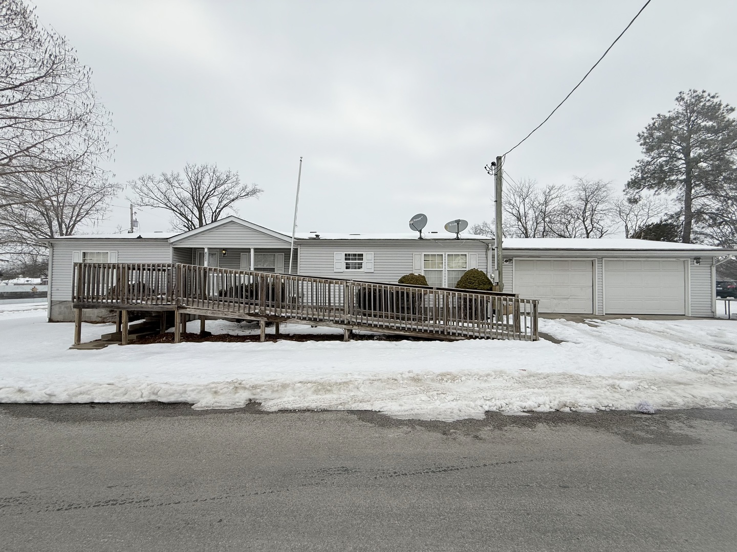 410 W Mable Street, Harrisburg, IL