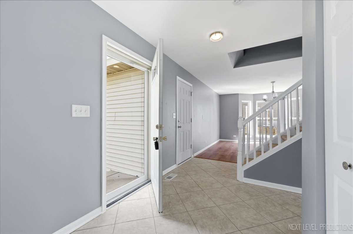 2645 Caliendo Circle, Montgomery, IL