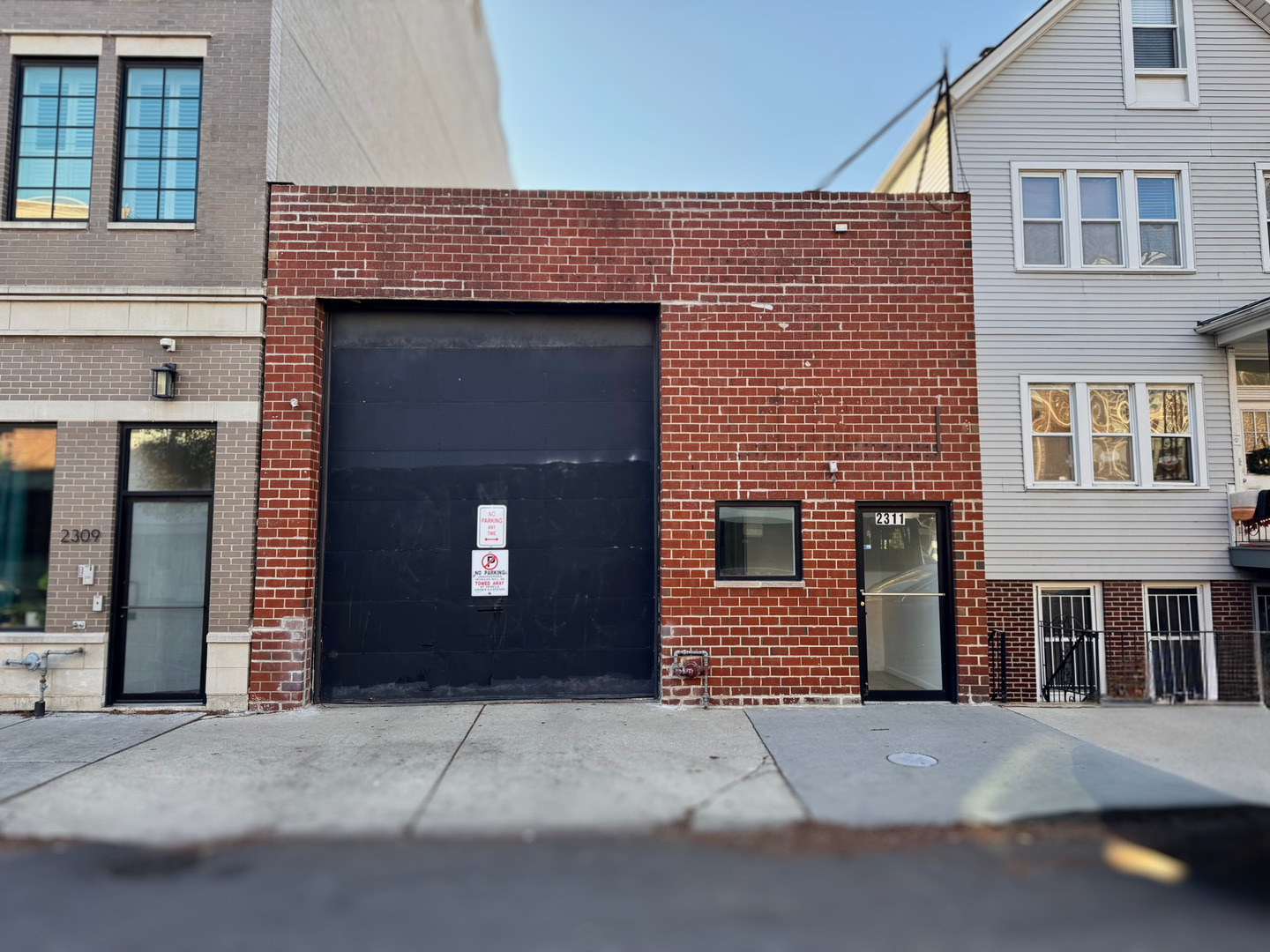 2311 W Belmont Avenue, Chicago, IL