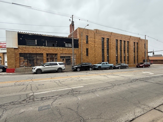 303 S Main Street, Bloomington, IL