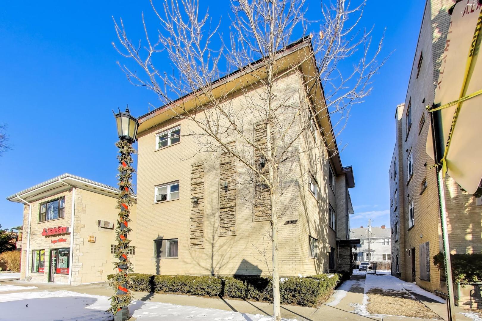 306 Chicago Avenue #3N, Oak Park, IL