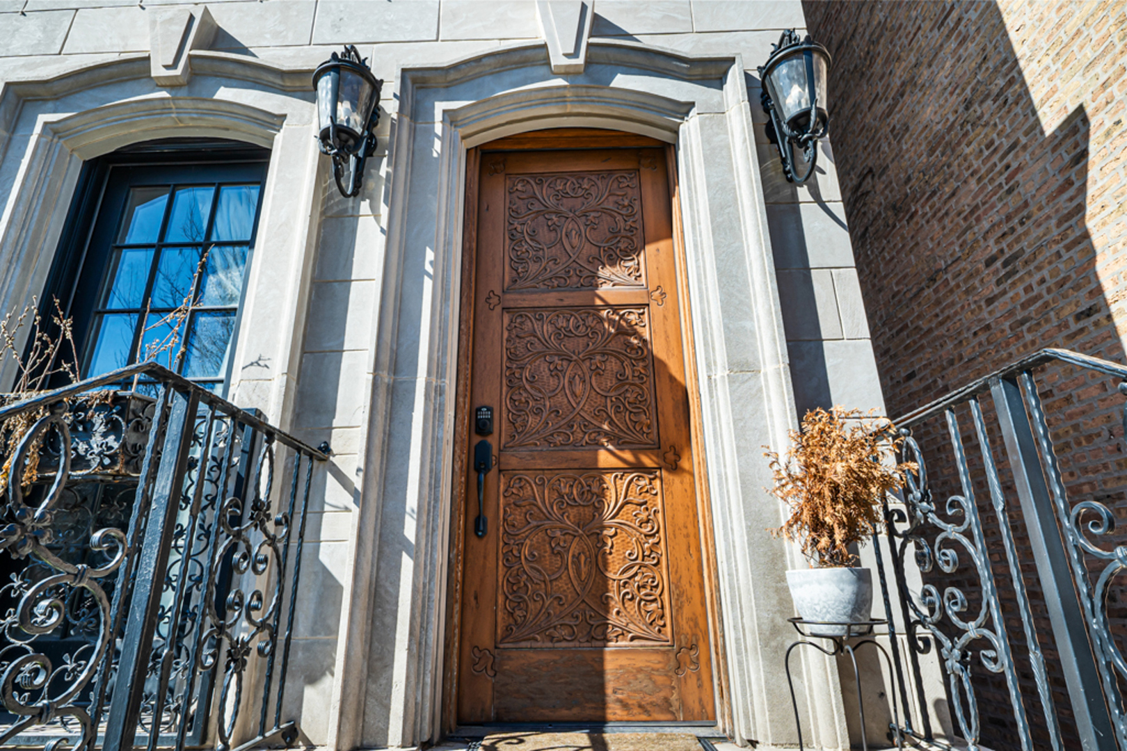 1220 N Damen Avenue, Chicago, IL