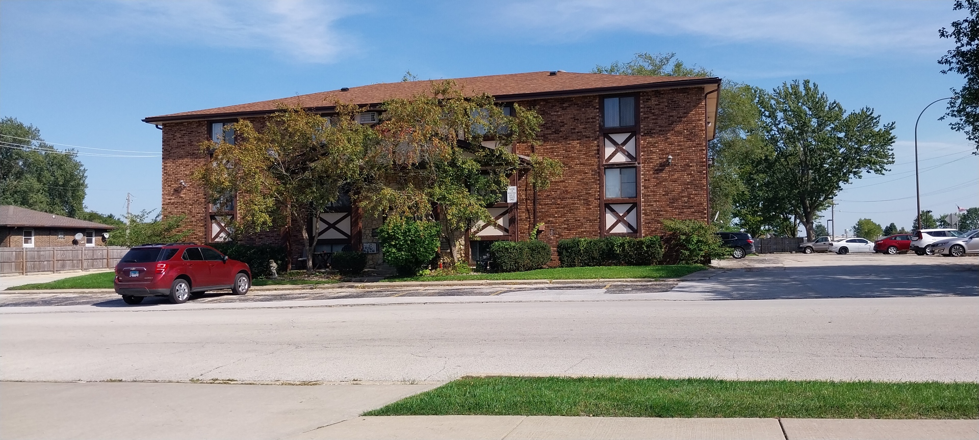 350 N Birch Drive #10, Manteno, IL