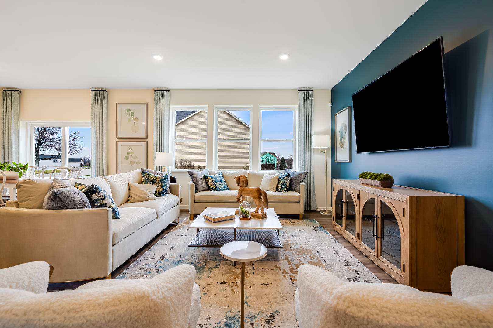 4044 Meadowridge Road, Woodstock, IL